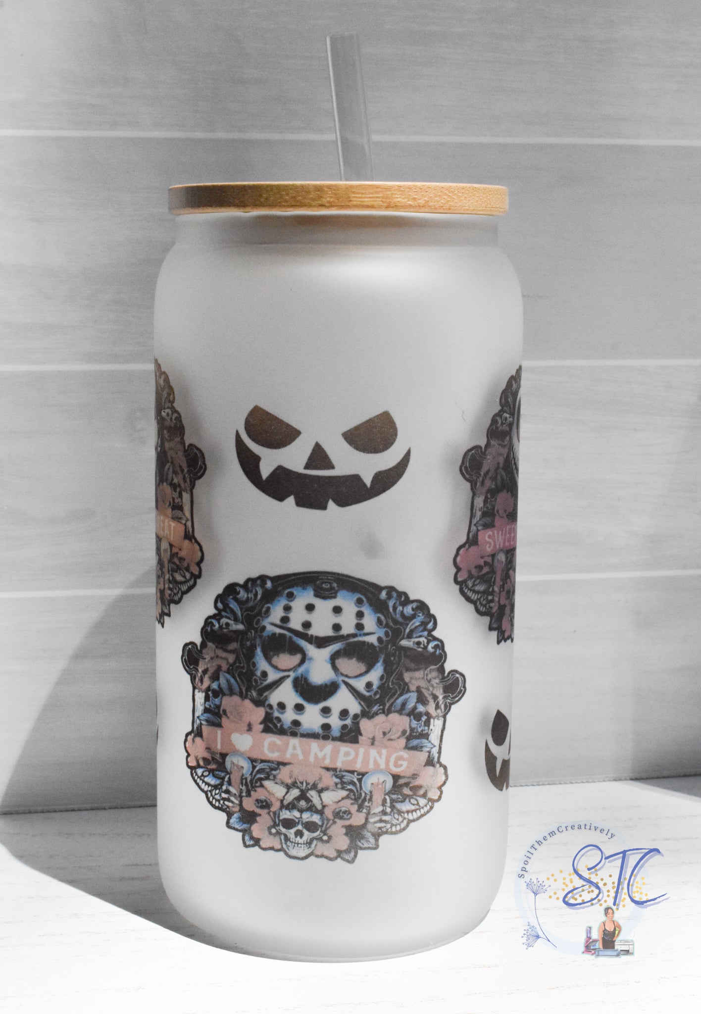 Halloween #003 Beer Glass Cup with Bamboo Lid and Straw (18oz)