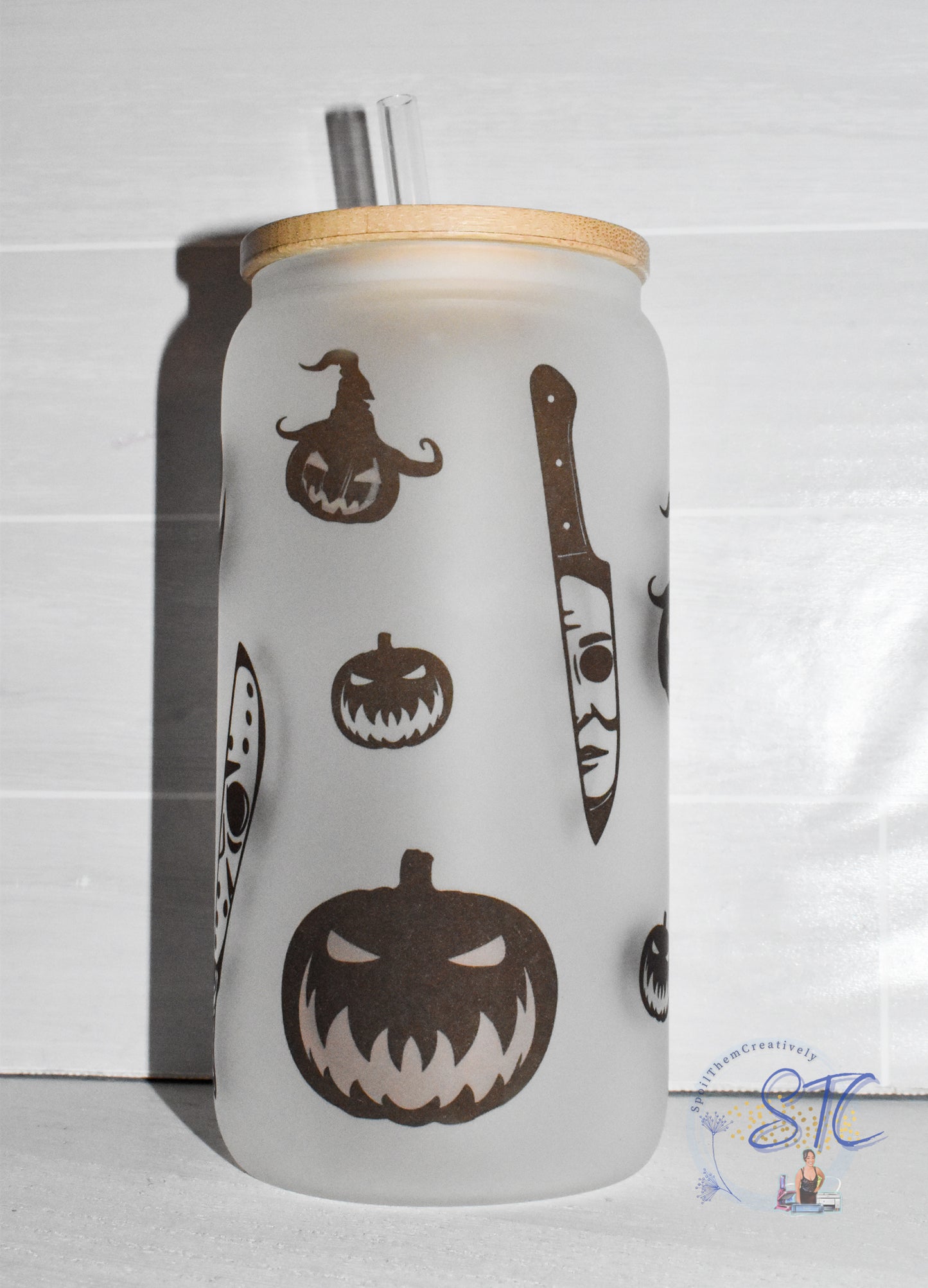 Halloween #002 Beer Glass Cup with Bamboo Lid and Straw (18oz)