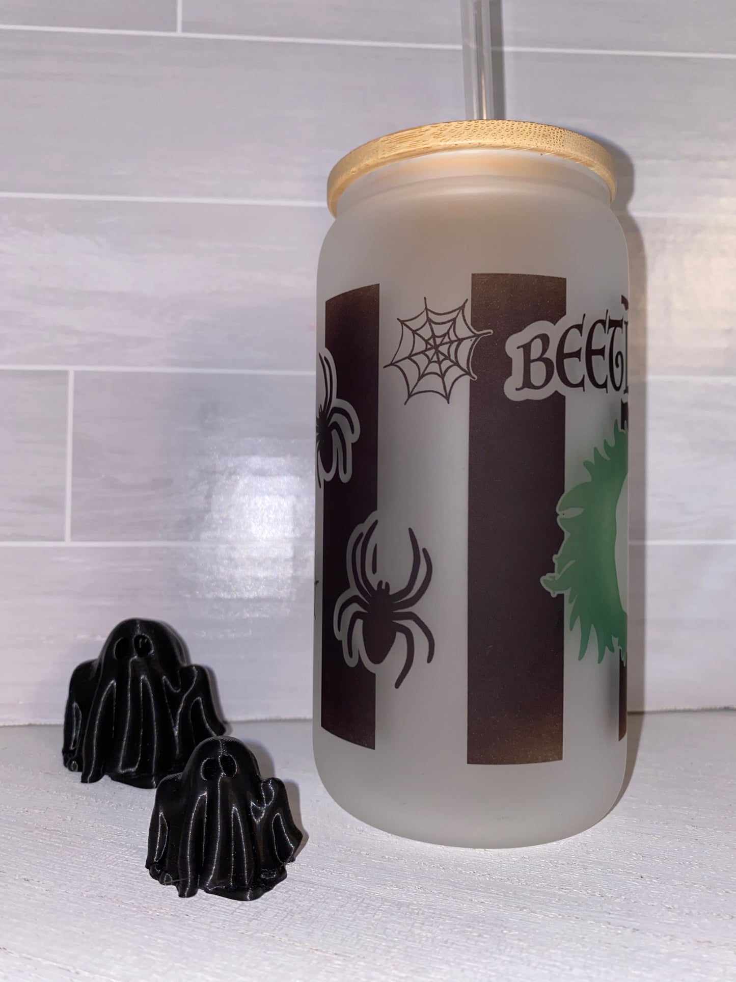 Halloween #001 Beer Glass Cup with Bamboo Lid and Straw (18oz)