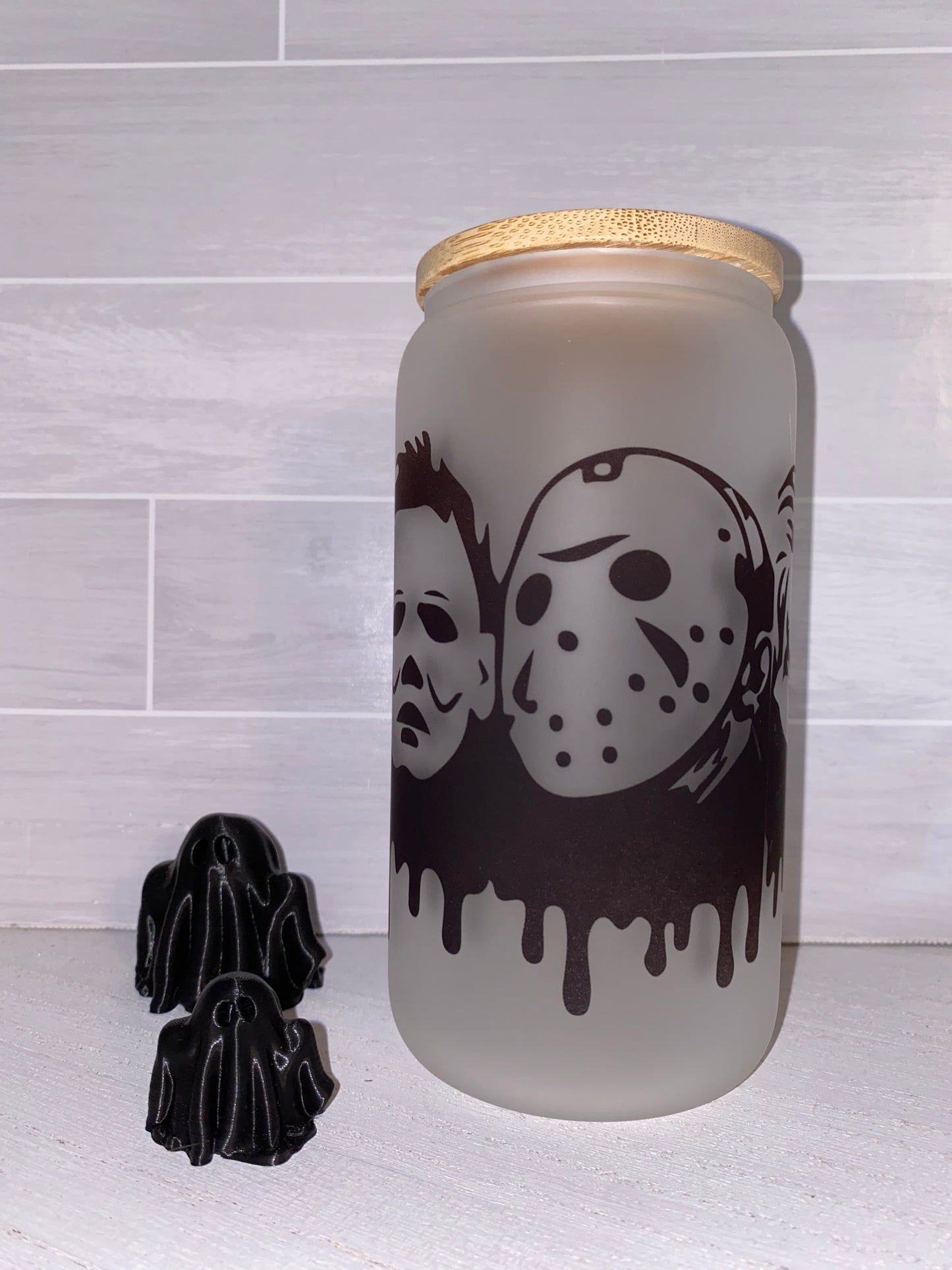 Halloween #005 Beer Glass Cup with Bamboo Lid and Straw (18oz)