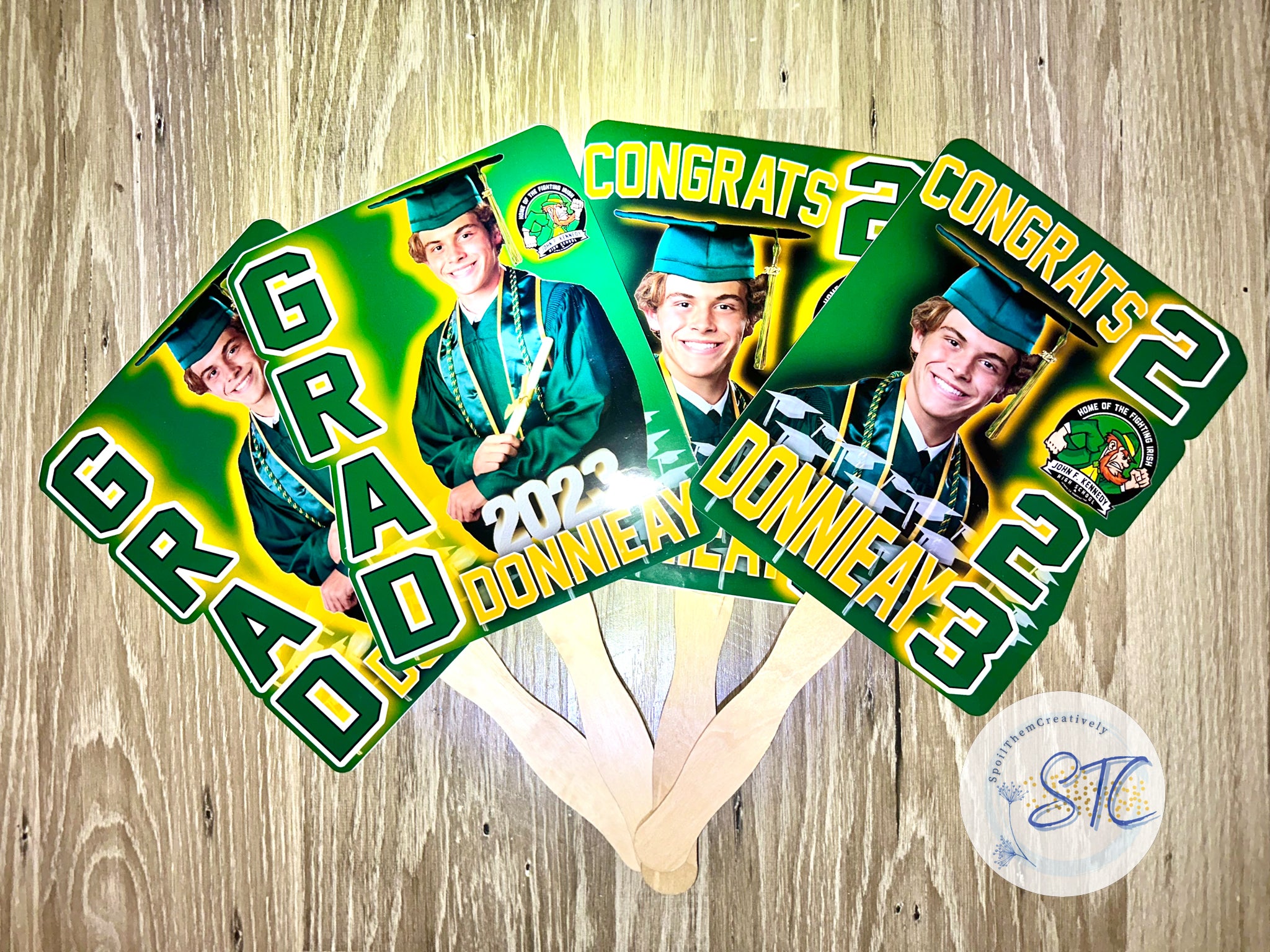 Personalized hand deals fans for graduation